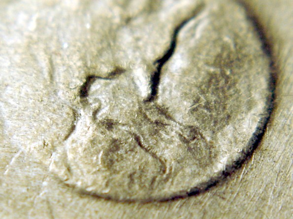 1972-P-Eisenhower-Dollar--Is-This-The-Scarcer-Variety-II-?